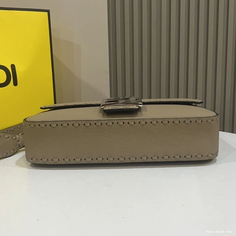 Cheap Romano Fendi Bag Selleria Khaki Leather Baguette In Cuoio Medium 0819